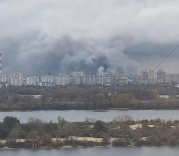 По предварительным данным, минувшей ночью в Киеве были нанесены удары по заводу БпЛА "Самсунг", Киевскому радиозаводу и Бронетанковому заводу