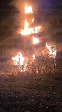 В Киеве попытка кривой украинской ПВО сбить российские дроны привела к удару по двум жилым домам