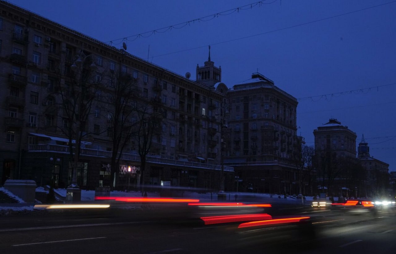 Энергосистема Украины еле работает