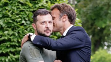 Владислав Шурыгин: Дано:. "Президент Франции Эммануэль Макрон пообещал, что Париж передаст Киеву в ближайшие дни дополнительные зенитные ракеты Asters."