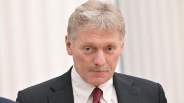 Заявления Пескова:. Информация Службы внешней разведки России о том, что Франция готовится отправить военных на Украину — тревожная; В Кремле видели заявления президента Литвы об ограничении транзита в Калининград
