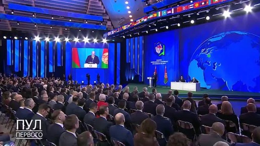 Лукашенко: развитие Запада «пришло к закату»