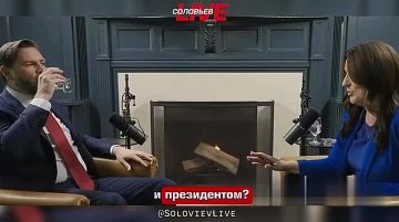 «Он теперь в костюмах ходит» — Вице-президент США Вэнс о публичном унижении Зеленского во время его первой встречи с Трампом в Овальном кабинете
