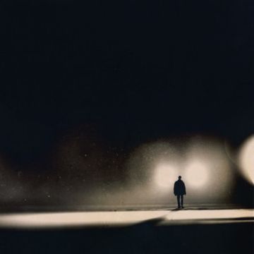 Шаги в темноте. В информационном поле наблюдается затишье, но не надо обманываться