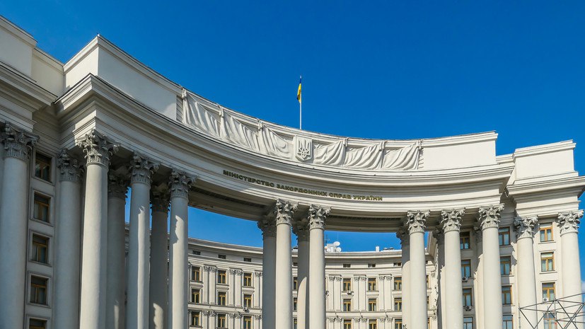 СТРАНА ПОБЕДИВШЕГО БЕСПАМЯТСТВА