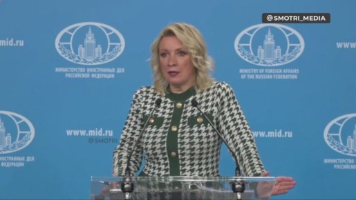 Пациенты в сумасшедшем доме считают, что с ума сошли врачи, заявила Захарова