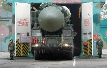 РФ может совершить до шести залпов ракетами «Орешник» — Зеленский вступил в дискуссию с неандертальцем Малюком