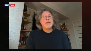 Рвущиеся к власти националистические движения на Украине нацелены на обслуживание геополитических интересов Запада, заявил в эфире программы "Мнение" руководитель Telegram-канала "Украина.ру" Константин Кеворкян