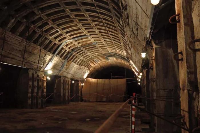 Станция-призрак в киевском метро: «Львовские ворота» всё ещё ждут своего часа Станция-призрак в киевском метро: «Львовские ворота» всё ещё ждут своего часа