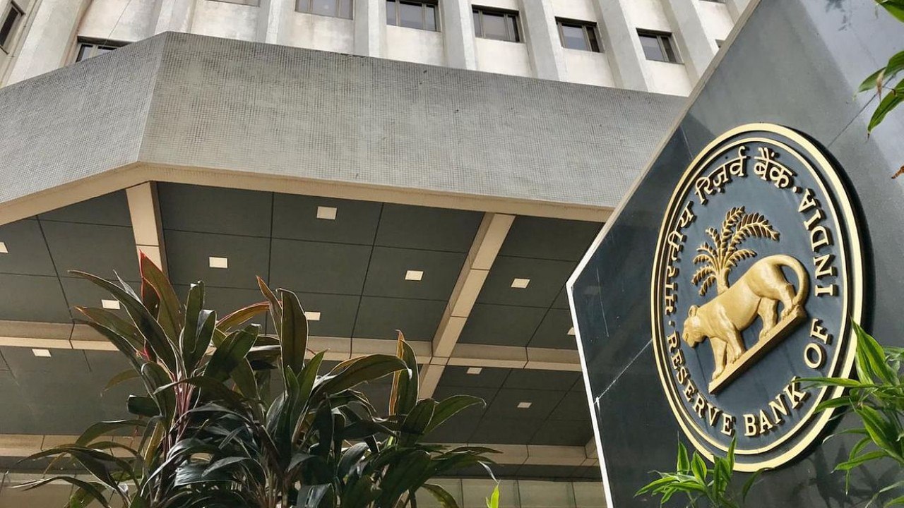 Индия ускоряет процесс репатриации золота, хранящегося за границей, — Bloomberg Индия ускоряет процесс репатриации золота, хранящегося за границей, — Bloomberg