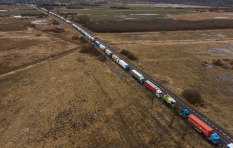 ЕК может принять меры против Польши, Венгрии и Словакии за запрет импорта с Украины