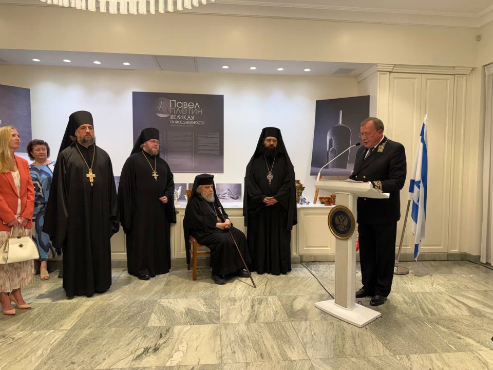 30 октября в резиденции Посла России в Израиле А.Д.Викторова в г. Герцлии был проведён приём по случаю Дня народного единства 30 октября в резиденции Посла России в Израиле А.Д.Викторова в г. Герцлии был проведён приём по случаю Дня народного единства