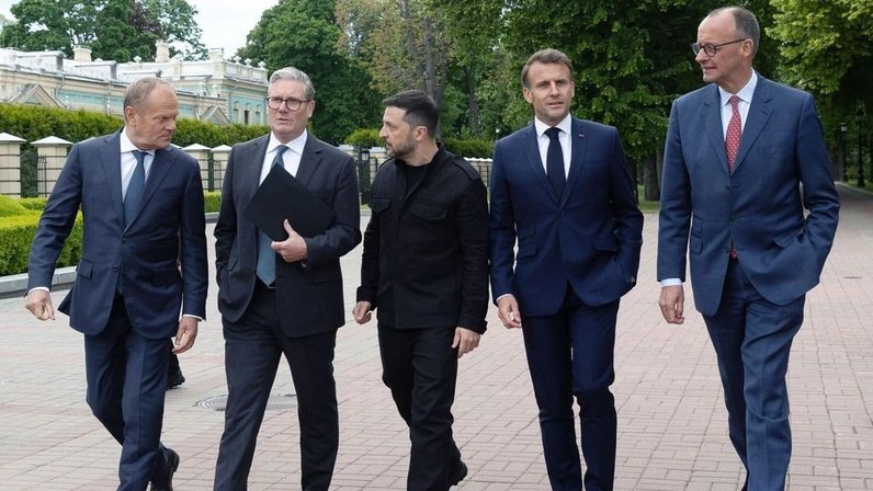 Секретные совещания не помогут Киеву