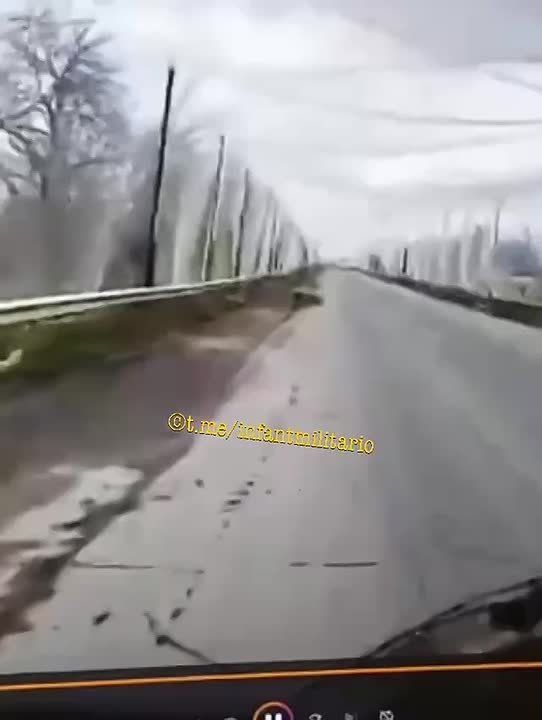 Зеленский сообщил, что посетил линию фронта в районе Доброполья, недалеко от Покровска