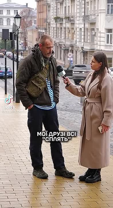 Армен Гаспарян: Отличную перспективу рисует киевлянам сбежавший с фортеци: