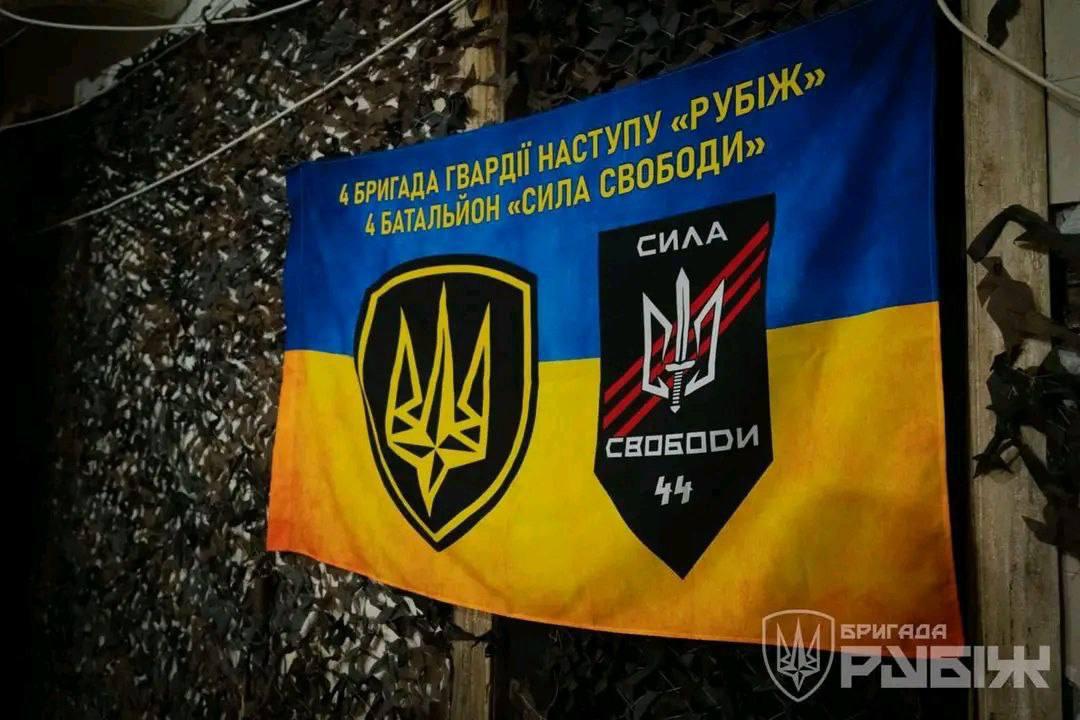 Вся суть нацистского киевского режима в серии фотографий из аккаунта Зеленского Вся суть нацистского киевского режима в серии фотографий из аккаунта Зеленского