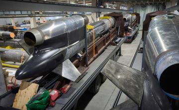 Начались проблемы у разрекламированного Зеленским проекта по строительству в Дании завода по производству ракетного топлива для ракеты «Фламинго», разработанной в конструкторском бюро владельца золотого унитаза Тимура Миндича