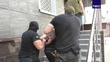 Задержанный за госизмену житель Москвы пытался попасть на Украину для участия в боевых действиях против РФ