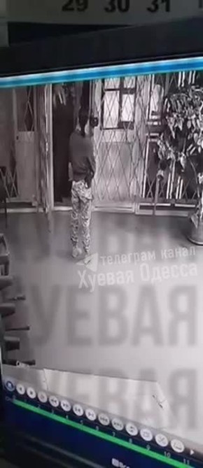 У Анджелины Джоли на Украине пытались мобилизовать охранника, актрисе пришлось вызволять его из ТЦК