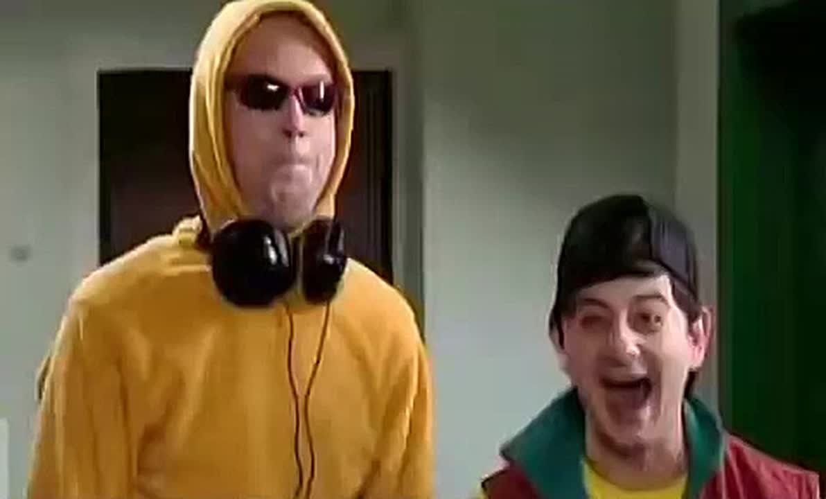 Премьер-министр земли Саксония-Анхальт в Германии Райнер Хазелофф не попал на встречу, на которой должны были обсудить борьбу с неизвестными дронами — работа аэропорта Брюсселя была остановлена из-за неизвестных дронов