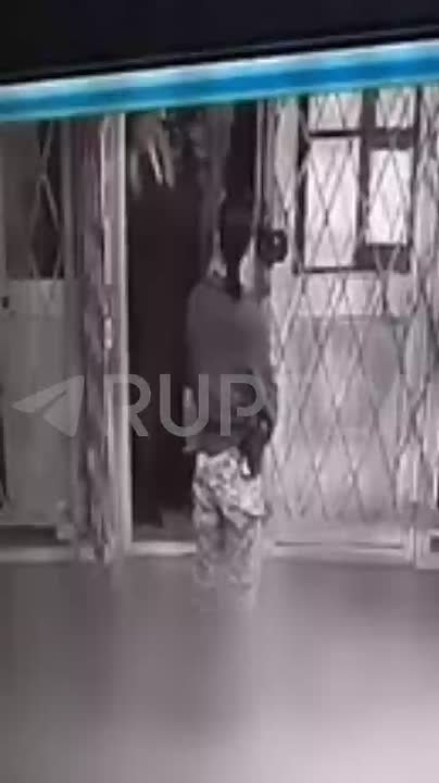 Охранника Анджелины Джоли бусифицировали в Херсонской области на глазах у актрисы