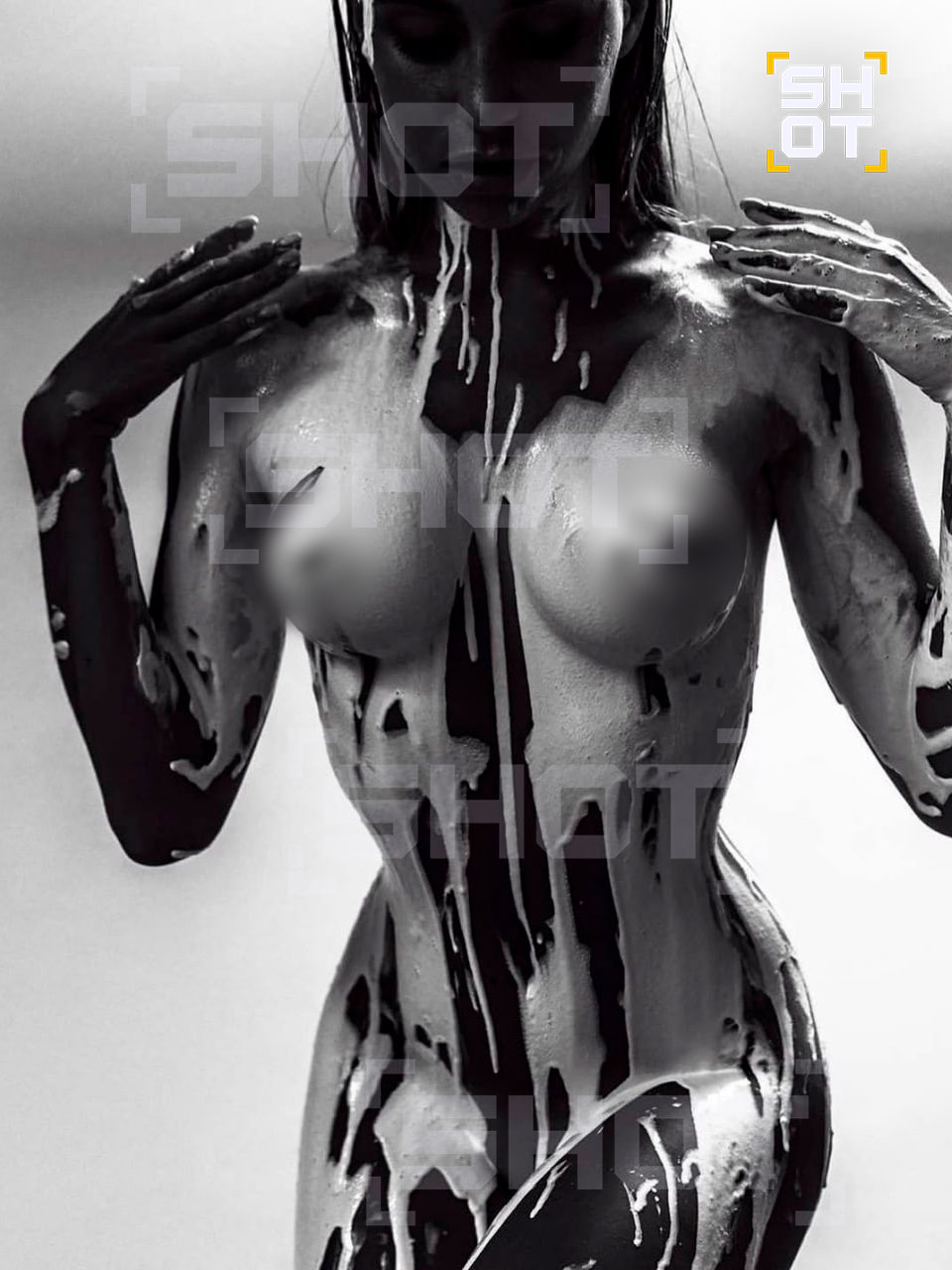 Сестра Регины Тодоренко начала продавать голые фото, чтобы заработать на Украине Сестра Регины Тодоренко начала продавать голые фото, чтобы заработать на Украине