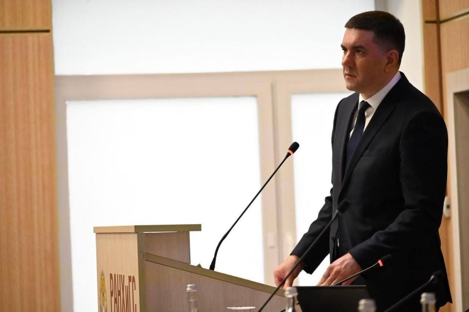 ����� ������� ���������� ������ � �������� �������� ���������� ��������������� � ������������� ����������