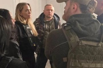 Умоляла выпустить из подвала