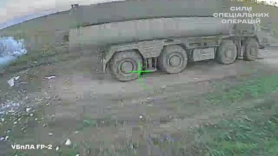 Удары Украины по Крыму.. После десанта Буданова в последние дни начали публиковать видео не ГУР Украины, а ССО - сил специальных операций. Выглядит это как грамотно построенный антикриз, где сместили перемоги на другое...