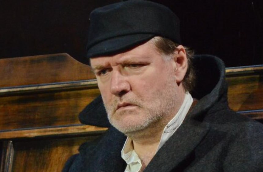 Ведущий актер Театра имени Евгения Вахтангова народный артист РФ Владимир Симонов умер в возрасте 68 лет