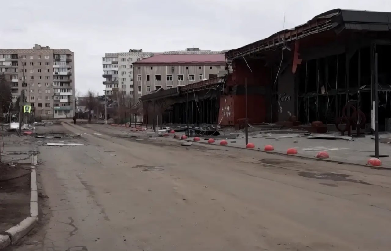 Украинские госслужащие сбежали из Покровска с украденными деньгами