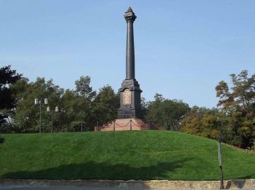 На Украине Институт национальной памяти Украины признал Александра II и других монархов из рода Романовых символом российской имперской пропаганды и обязал местные власти ликвидировать все такие символы