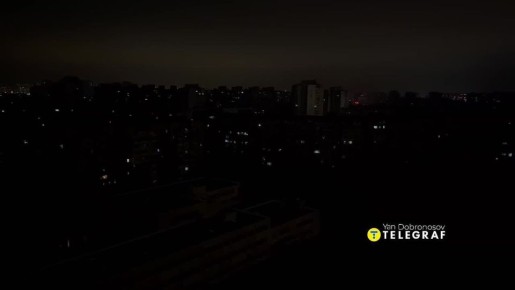 Один из микрорайонов Киева во тьме во время блэкаута