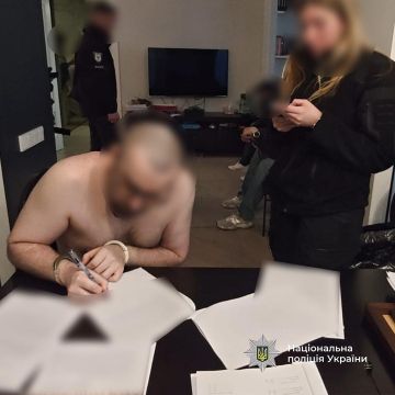 В Киеве задержали фигуранта по делу о растрате более 5,8 млрд гривен (11,2 млрд рублей) «Укртатнафты», сообщает Нацполиция