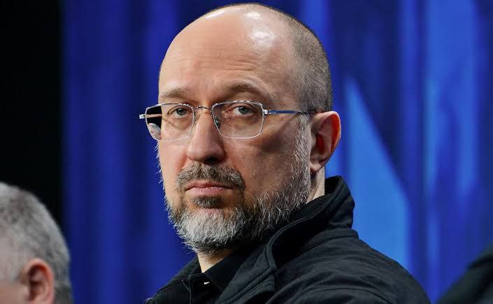 Министр обороны Украины Денис Шмыгаль заявил, что Киев будет "принуждать Москву к миру":