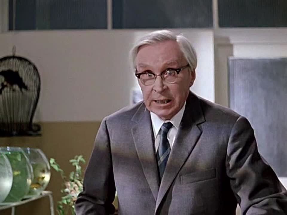 Умеров попал в коррупционный скандал и улетел в Турцию