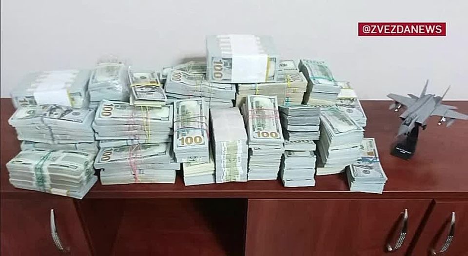 За угон МиГ-31 российским летчикам обещали $1 млн, потом вербовщики увеличили сумму до $3 млн в случае передачи самолета с ракетой "Кинжал"