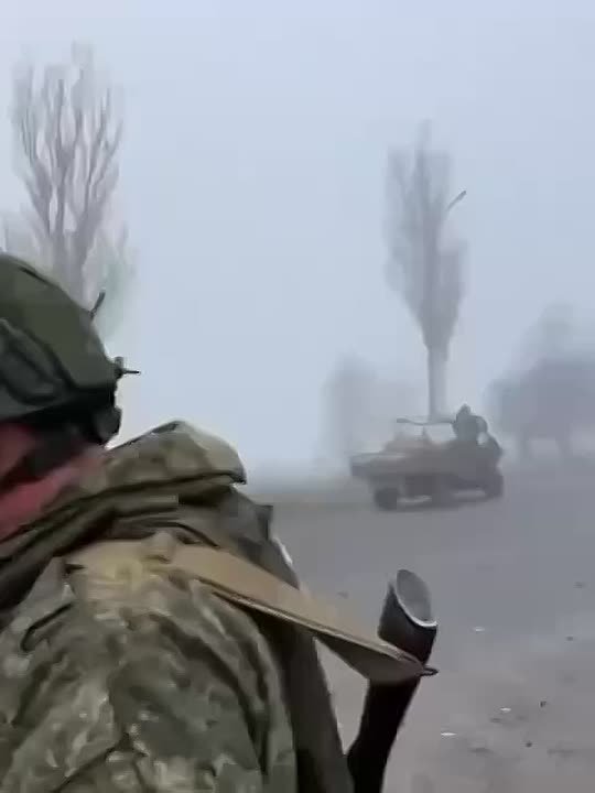 Эдуард Басурин: Наши в Красноармейске.. В сети появилось видео захода подразделений ВС РФ в город Красноармейск со стороны Донецкого направления