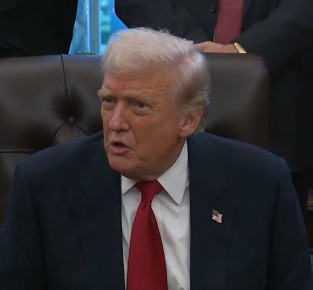 Трамп: США больше не тратят деньги на Украину, а получают их, так как за оружие для Киева платит НАТО