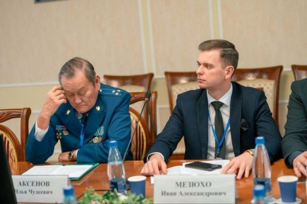  :        :   ,       . . . 