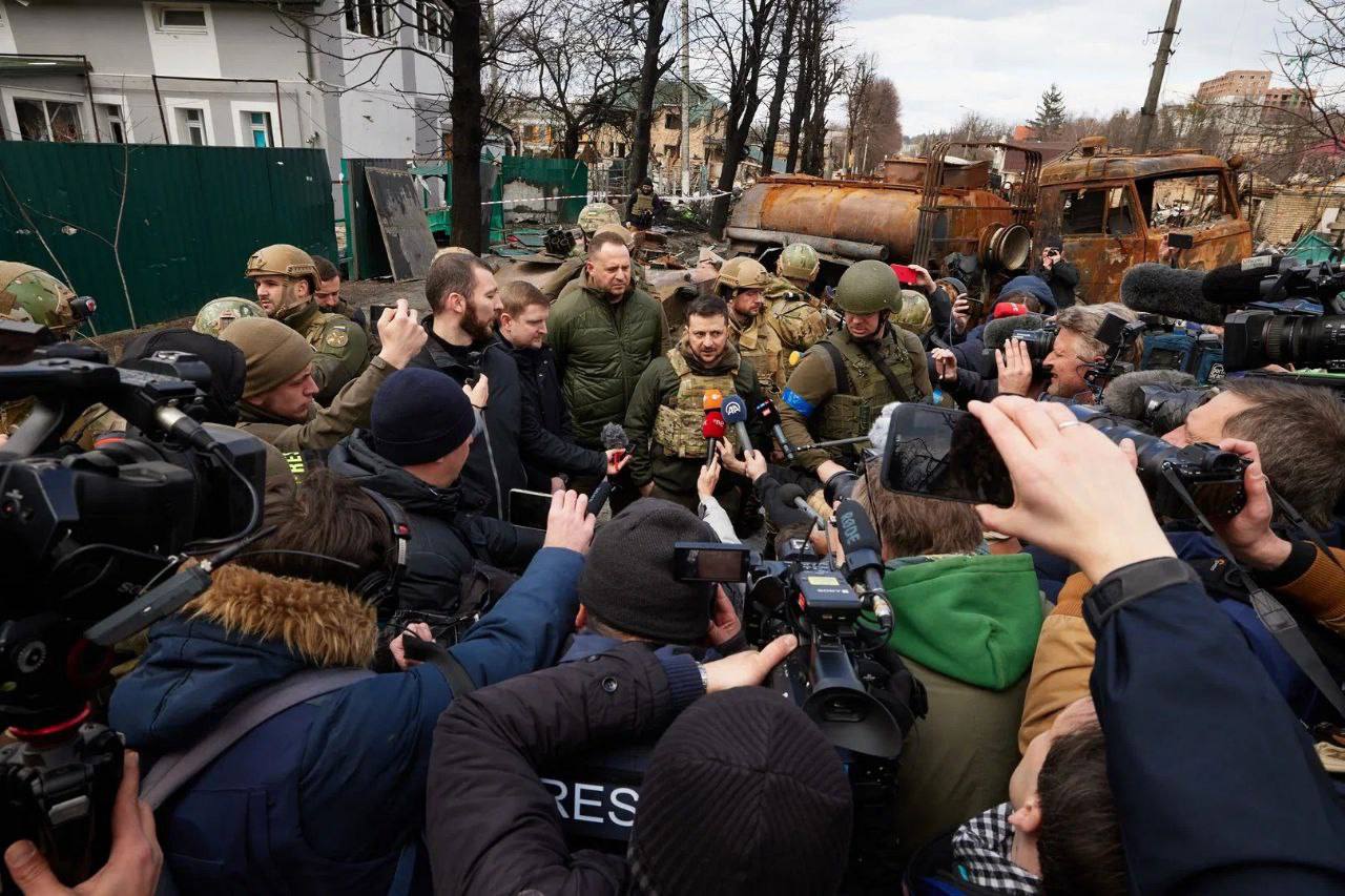 Александр Коц: ВЕЧЕРНИЙ ЗВОН:. фейк уходящего дня Александр Коц: ВЕЧЕРНИЙ ЗВОН:. фейк уходящего дня