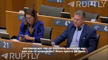 «Большое спасибо, дамы и господа, за то, что сегодня СНОВА обсуждаем Украину и вашего любимого политика Зеленского. Только вчера была новость про позолоченный унитаз», — настроения в Европарламенте после очередного...