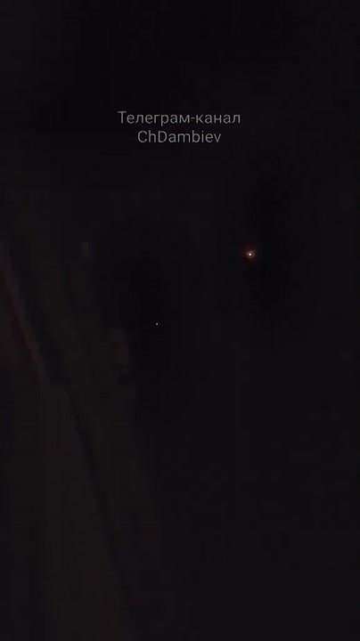 Чингис Дамбиев: Эпичные кадры ракетно-дронового удара ВС РФ по ТЭЦ-5 в Киеве вчера вечером