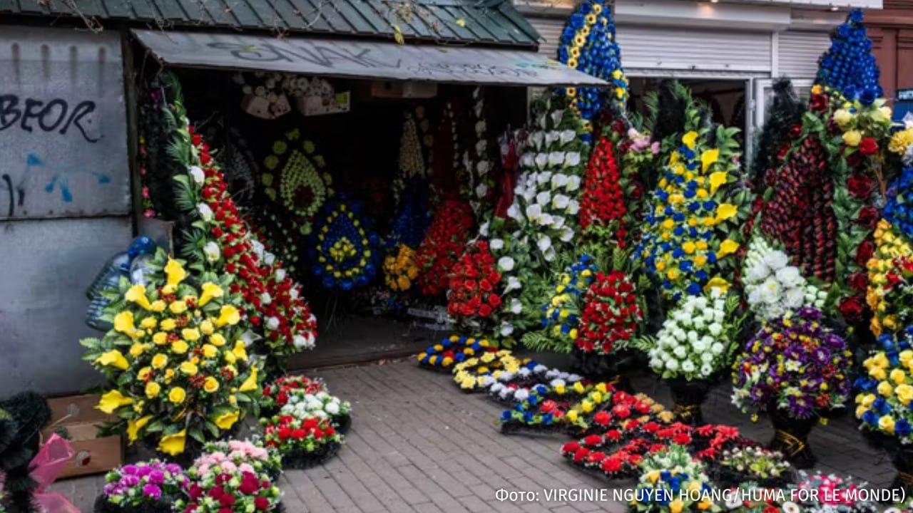 "Мы охотимся за телами, как животные в джунглях": украинская "похоронная мафия" расцвела во время боевых действий