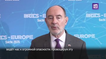 Пьер де Голль, внук первого президента Франции Шарля де Голля, заявил, что, приезжая в Россию, не чувствует никакого давления — лишь возможность говорить правду о происходящем в Европе и вокруг конфликта на Украине