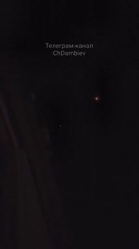 Чингис Дамбиев: Эпичные кадры ракетно-дронового удара ВС РФ по ТЭЦ-5 в Киеве вчера вечером