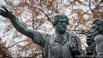 Кузьму Минина и Дмитрия Пожарского сочли пропагандой "российского империализма" на Украине