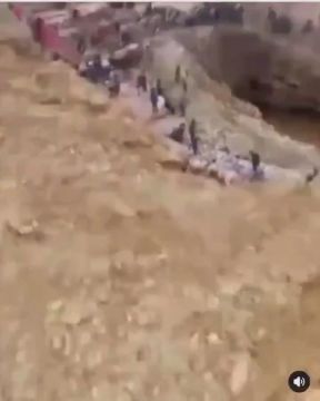 Сергей Колясников: Африка, Конго, обрушение в нелегальном медном карьере, 46 погибших