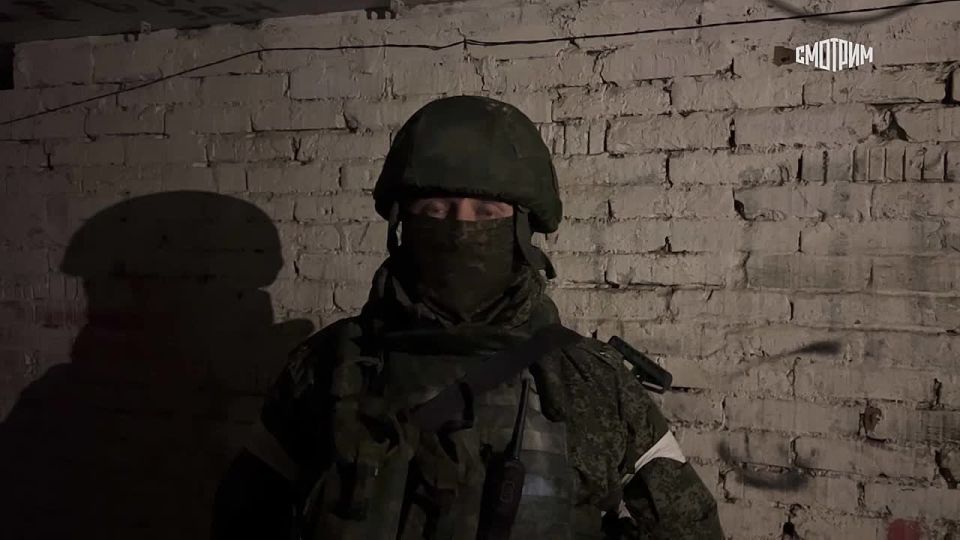       :             ,      ,  ...