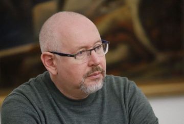 Не знаю зачем стоило дожидаться мегаскандала с Миндичем, чтобы понять, кто захватил власть в Киеве